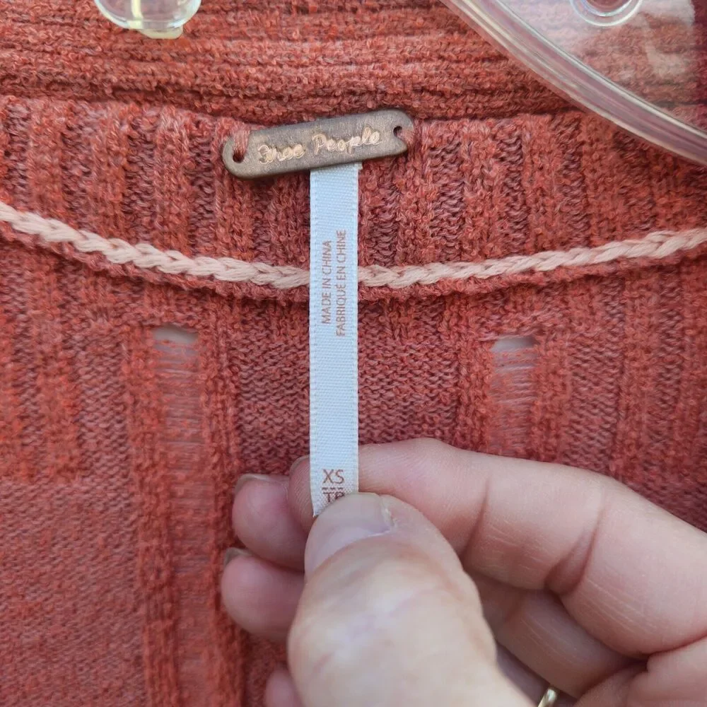 Free People Stevie Distressed V Neck Button Front Cardigan Rose Hips Com… - Picture 5 of 10